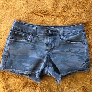 Lucky brand cutoff army green camo shorts
